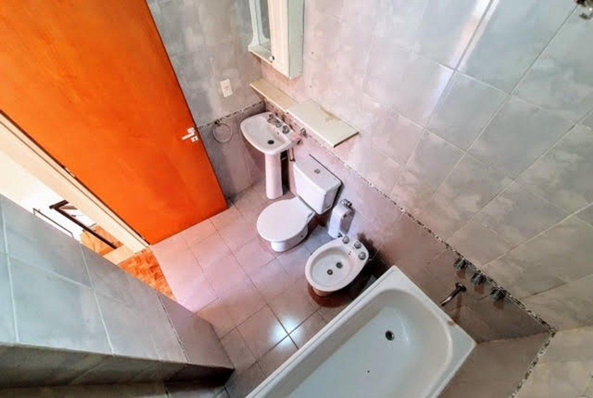 Foto de PH EN DUPLEX 3 AMB 1ER. PISO BALCON CONTRAFRENTE., imagen 3