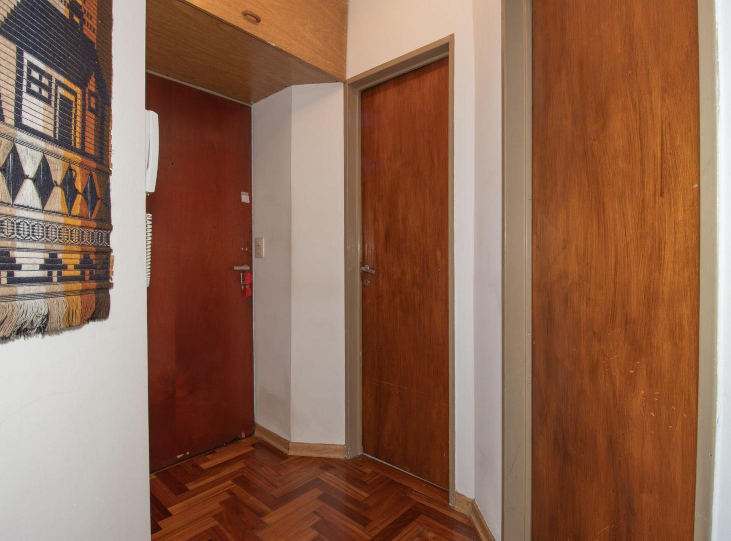Foto de DEPARTAMENTO 2 AMB. CARAPACHAY acepto permuta,, imagen 3