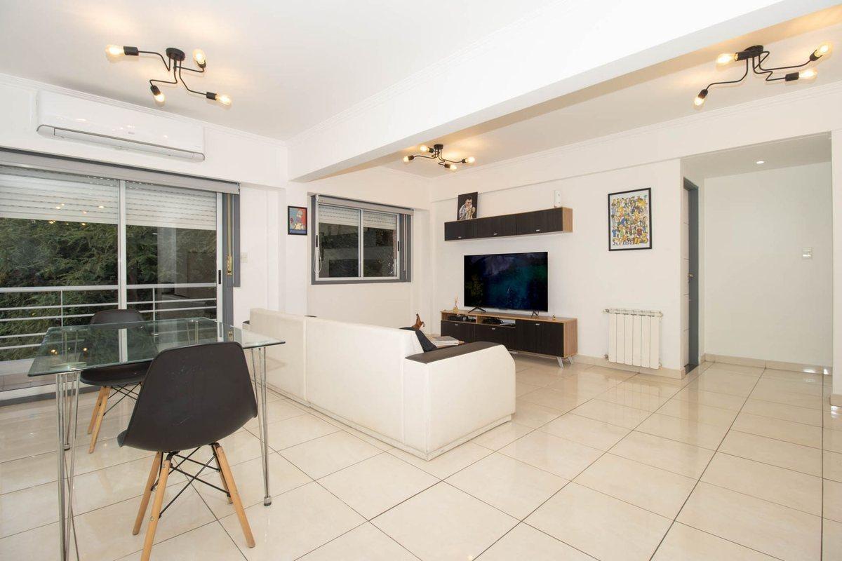 Foto de VENTA DPTO 5 AMB CON COCHERA, imagen 5
