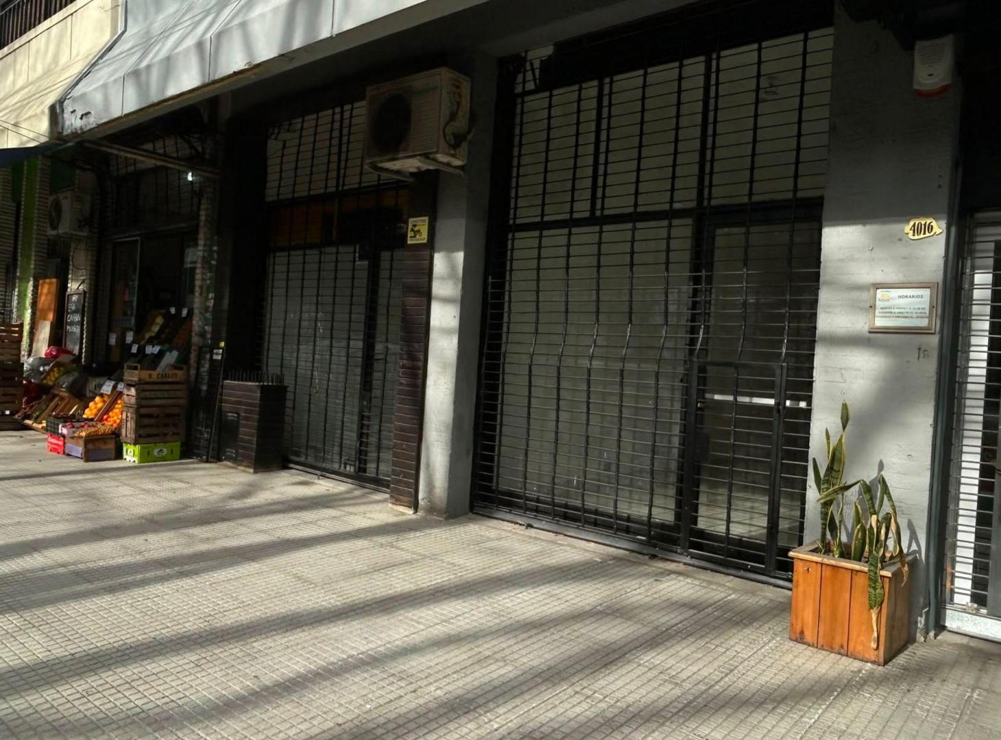 Foto de Local en comercial en venta en Munro, imagen 4