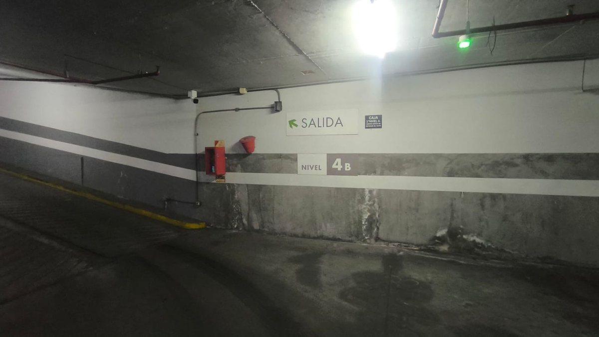 Foto de VENTA COCHERA SOBRE AV LAS HERAS EN RECOLETA, imagen 5