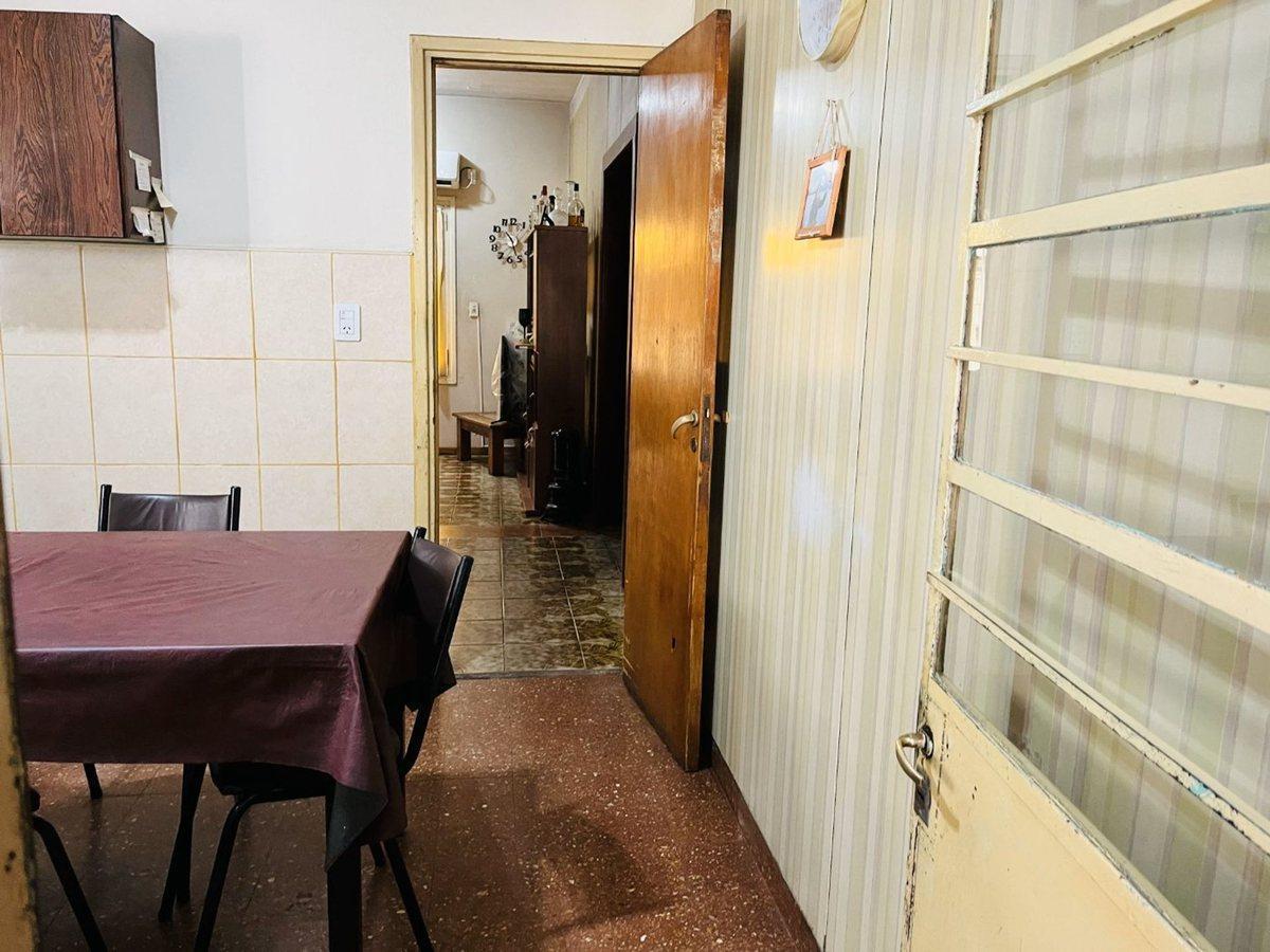 Foto de VENTA PH TIPO CASA 3 AMB AL FRENTE CON COCHERA!, imagen 1