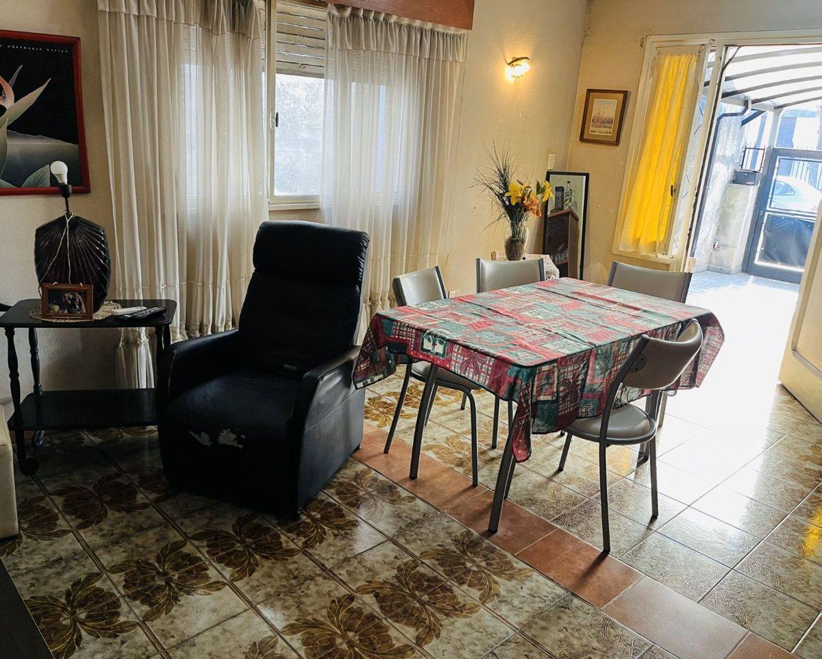 Foto de VENTA PH TIPO CASA 3 AMB AL FRENTE CON COCHERA!, imagen 4