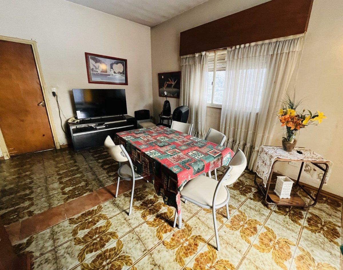 Foto de VENTA PH TIPO CASA 3 AMB AL FRENTE CON COCHERA!, imagen 5
