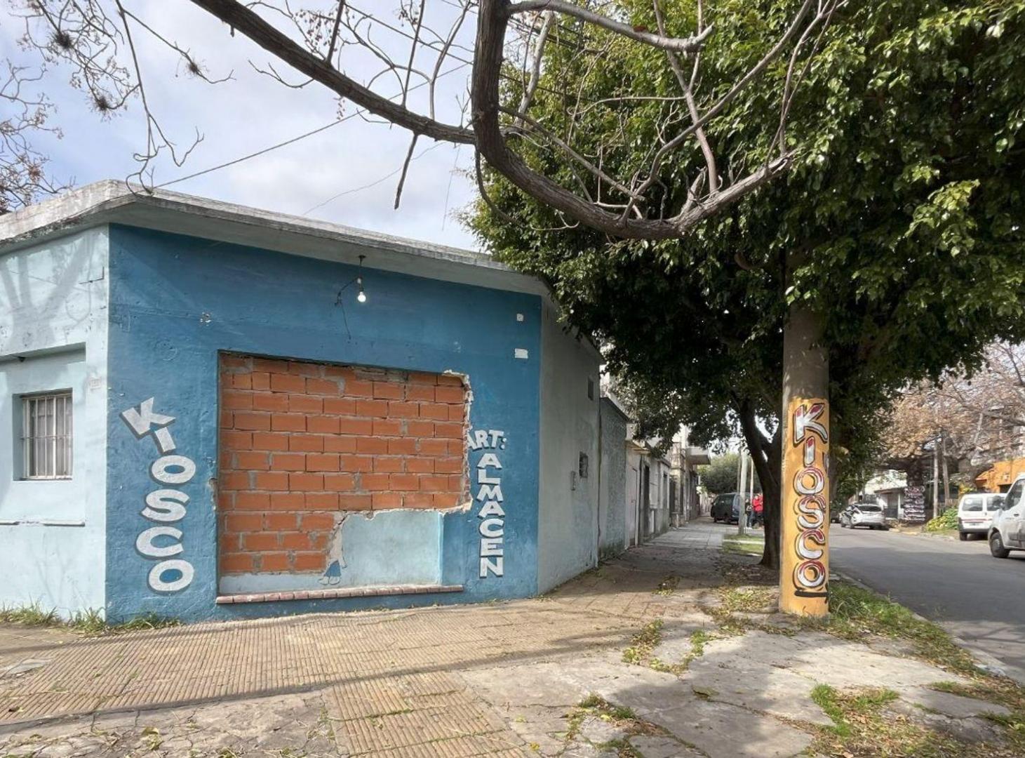 Foto de VENTA PH + Local comercial en esquina, imagen 3
