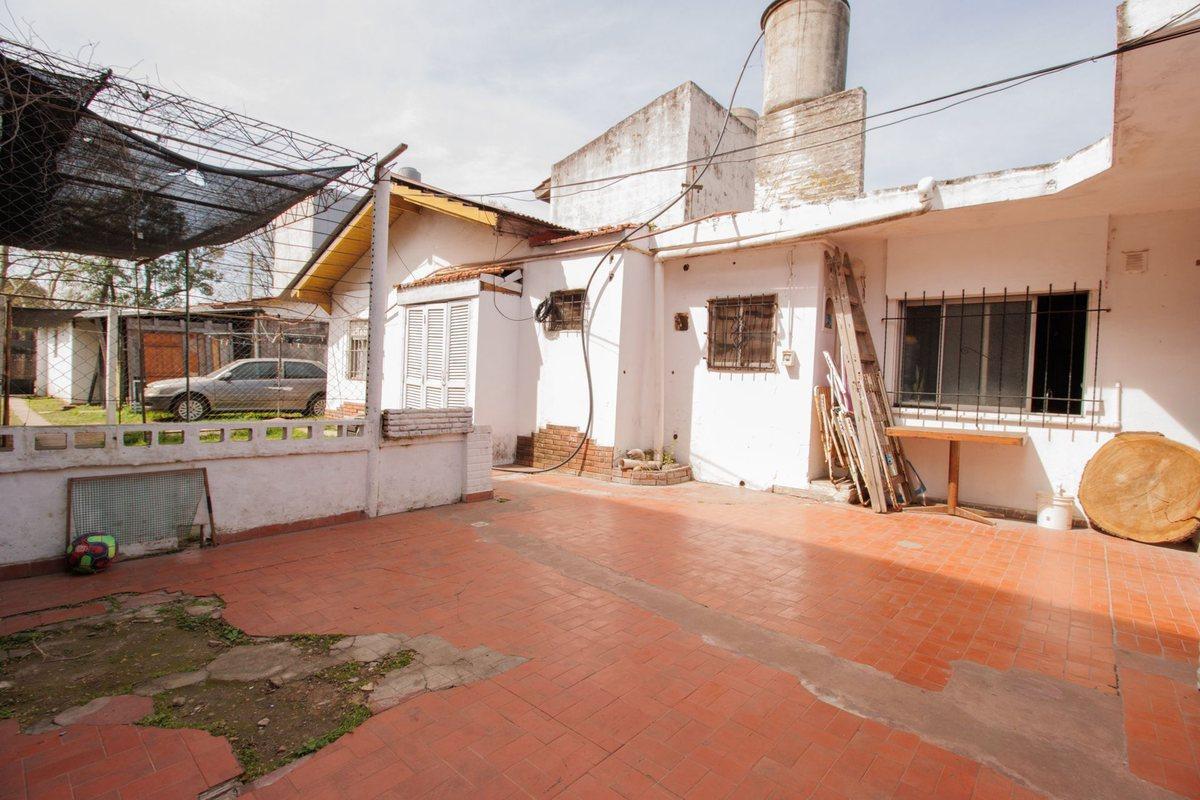 Foto de VENTA CASA 3 AMB EN POLVORINES A REFACCIONAR, imagen 5