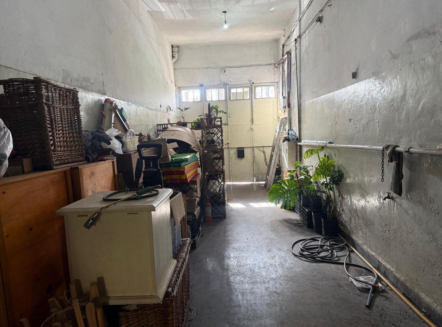 Foto de Venta PH + depósito + local en Floresta, imagen 1