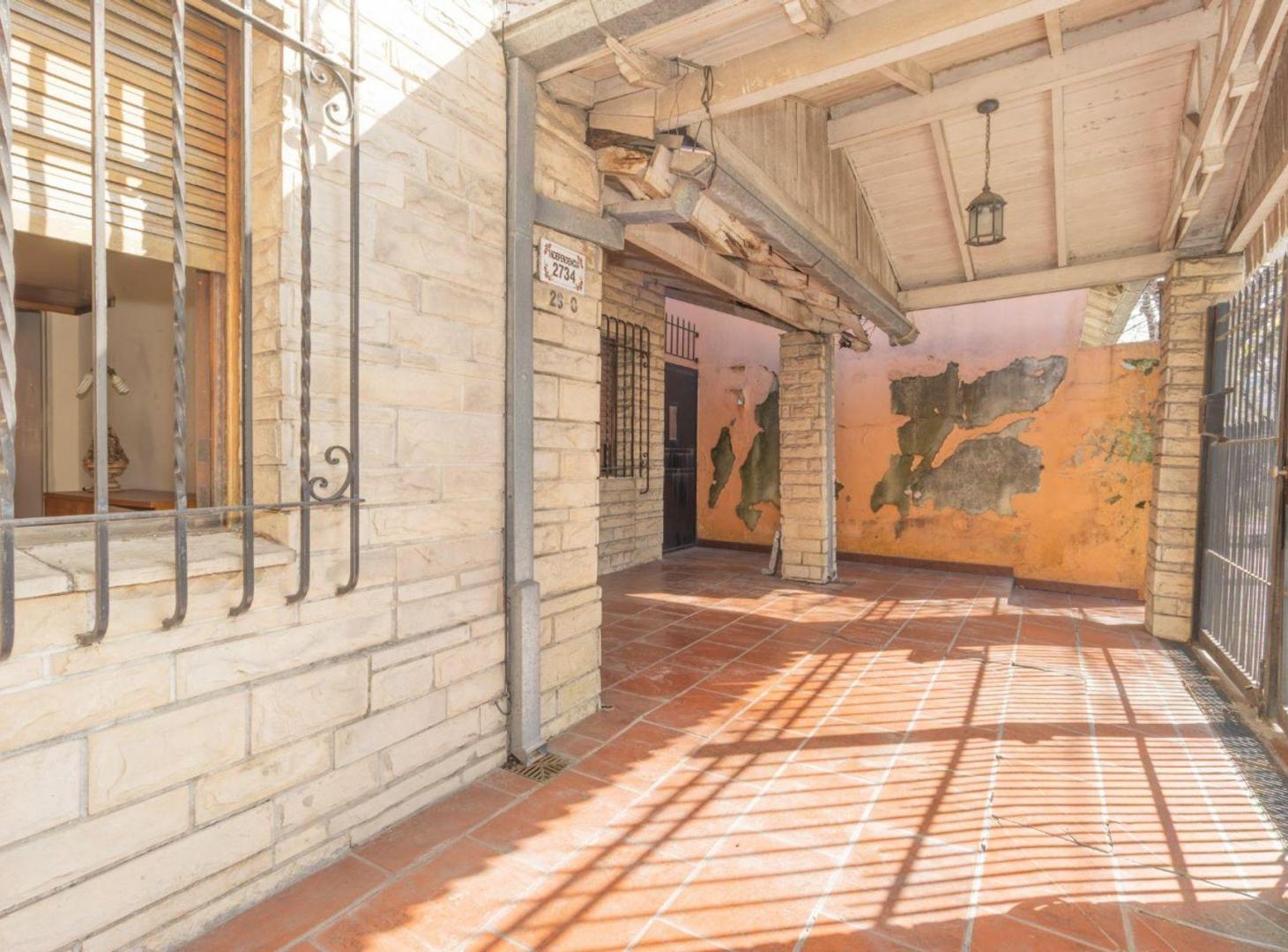 Foto de CASA EN VENTA CARAPACHAY EXC. UBICACION 2/3 AMB., imagen 5