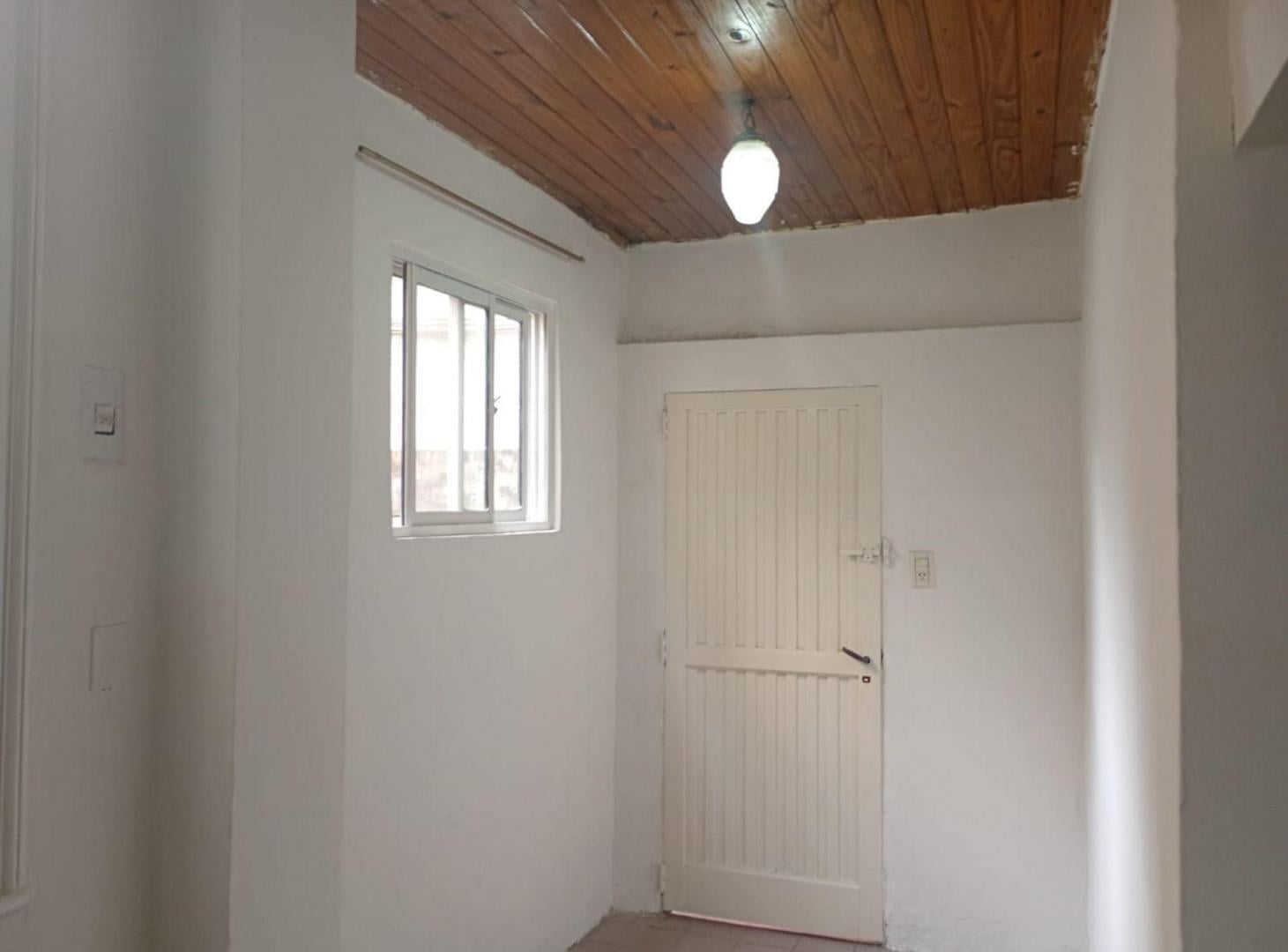 Foto de DEPARTAMENTO 2 AMB. CON ENTR PISO CONSTITUCION, imagen 2