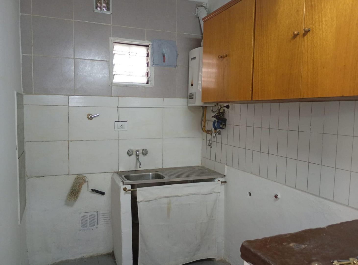 Foto de DEPARTAMENTO 2 AMB. CON ENTR PISO CONSTITUCION, imagen 1