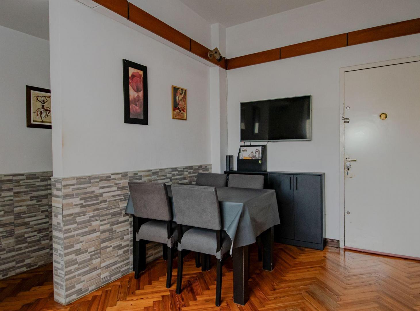 Foto de VENTA DPTO 2 AMB + DEPENDENCIAS SAN TELMO, imagen 2
