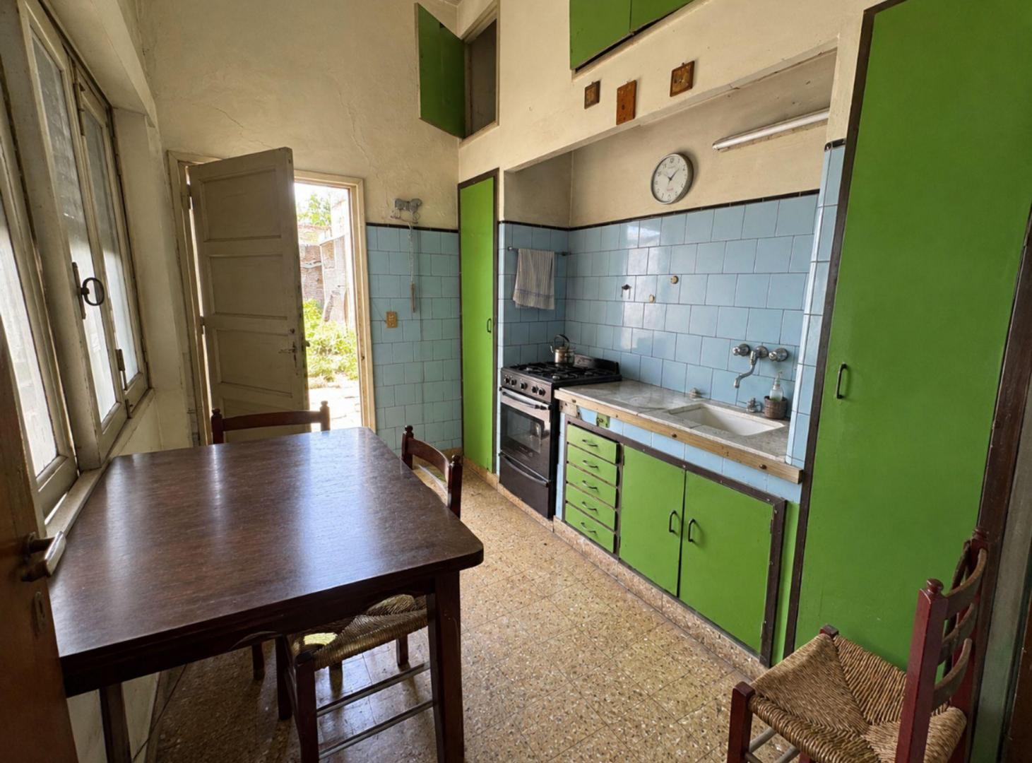 Foto de 2 AMBIENTES EN BOULOGNE CON AMPLIO PATIO, imagen 2