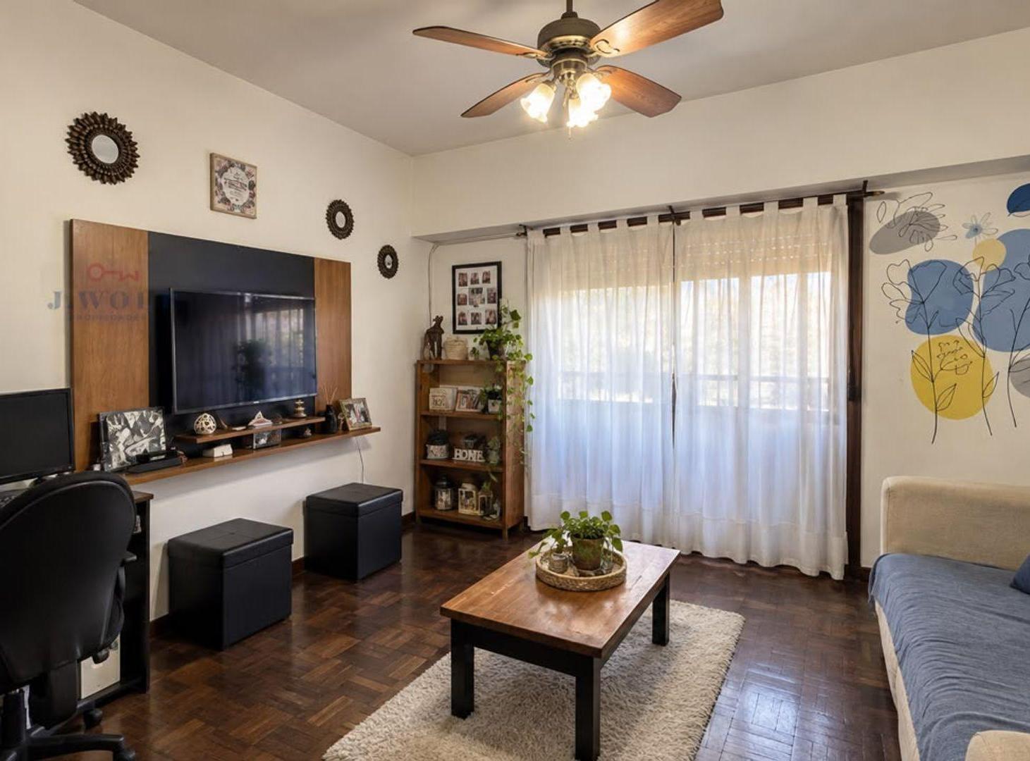 Foto de Venta Casa multifamiliar c/ quincho patio cochera, imagen 5