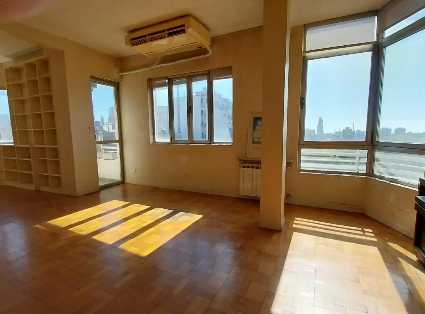 SAN TELMO PARQUE LEZAMA VENTA 3 AMBIENTES Y ESCRITORIO 2 BAÑOS ¡MUY LUMINOSO SOL VISTA INCREIBLE 4