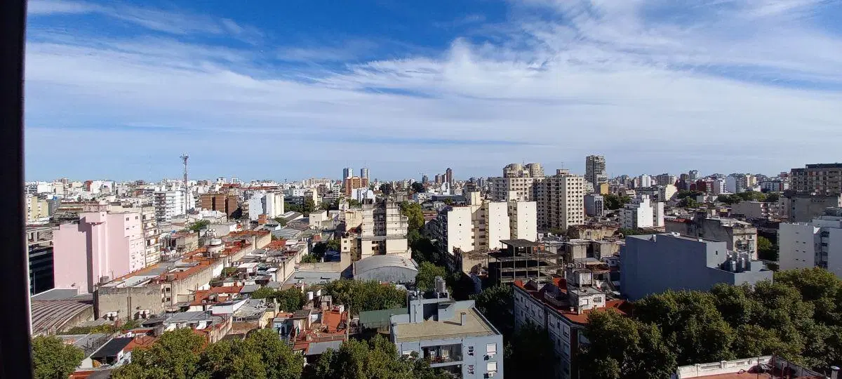 Balvanera Almagro Venta Amplio 2 Ambientes – Subte Loria a 3 cuadras Gran Vista a Ciudad ! Todo Luz! 1