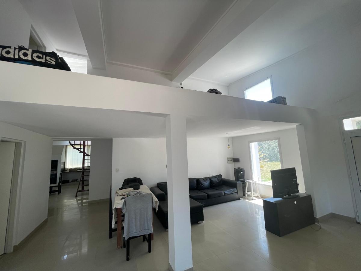 Vivienda Amplia y Funcional en Tandil: ¡Conéctate con La Naturaleza 3
