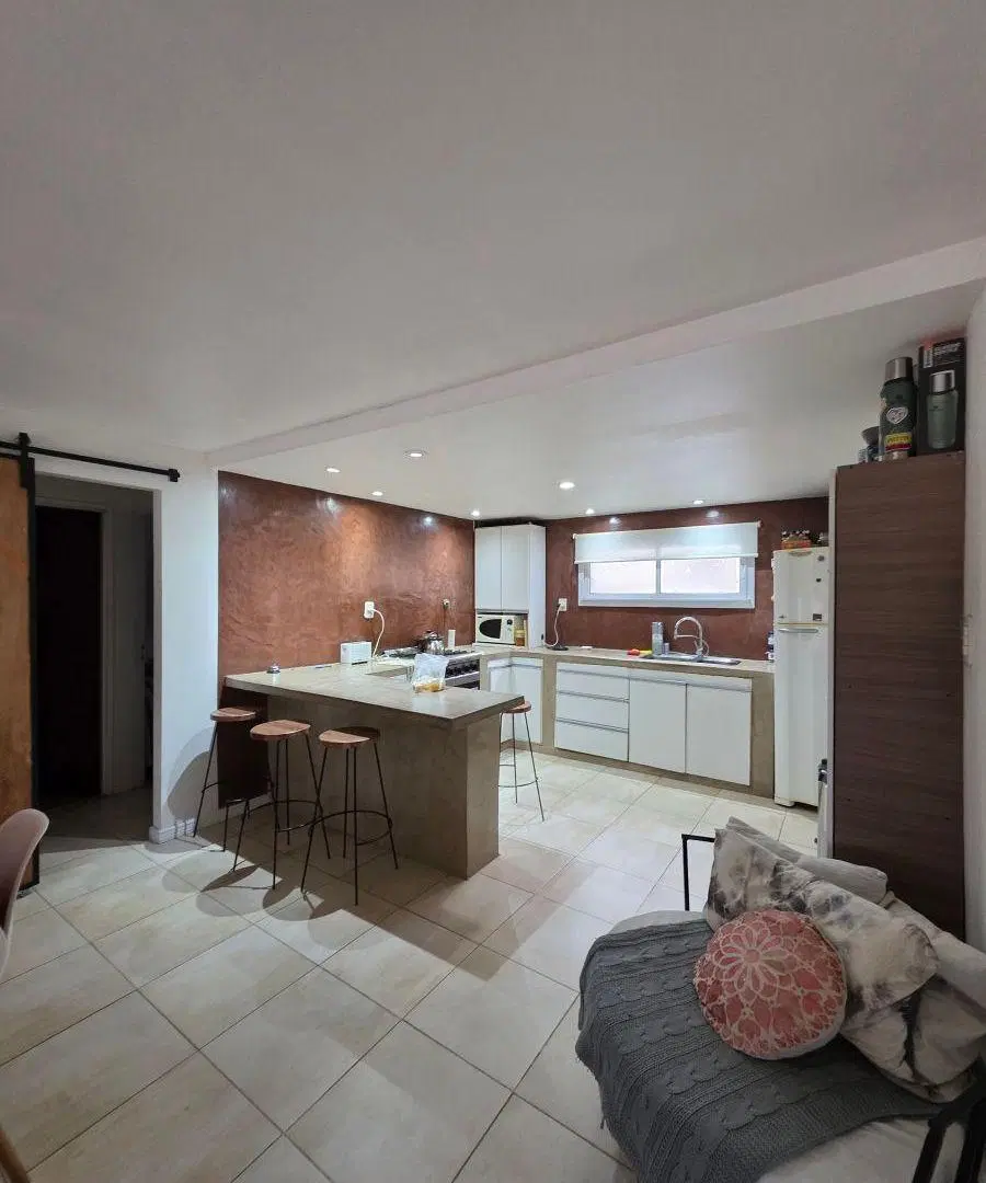 Amplia casa de 3 dormitorios con pileta y espacio verde Tandil 3