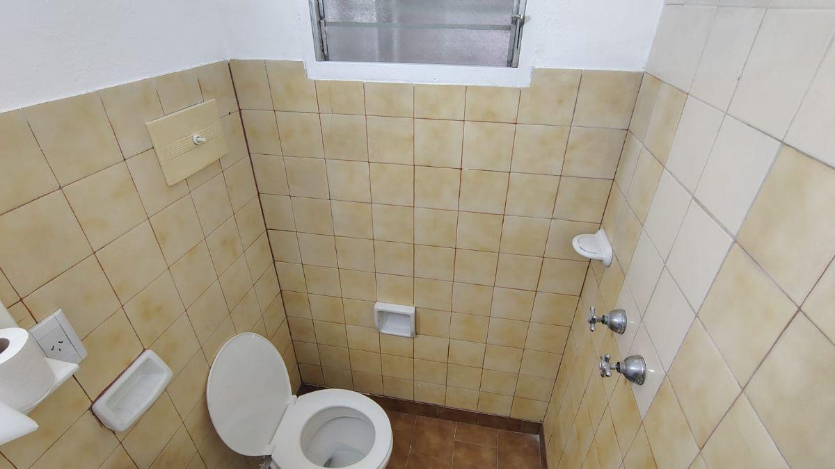 Foto de dos dormitorios con patio , a la calle y semicentrico Tandil, imagen 5