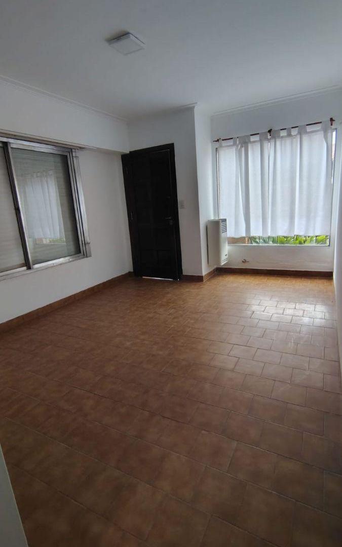 Foto de dos dormitorios con patio , a la calle y semicentrico Tandil, imagen 4