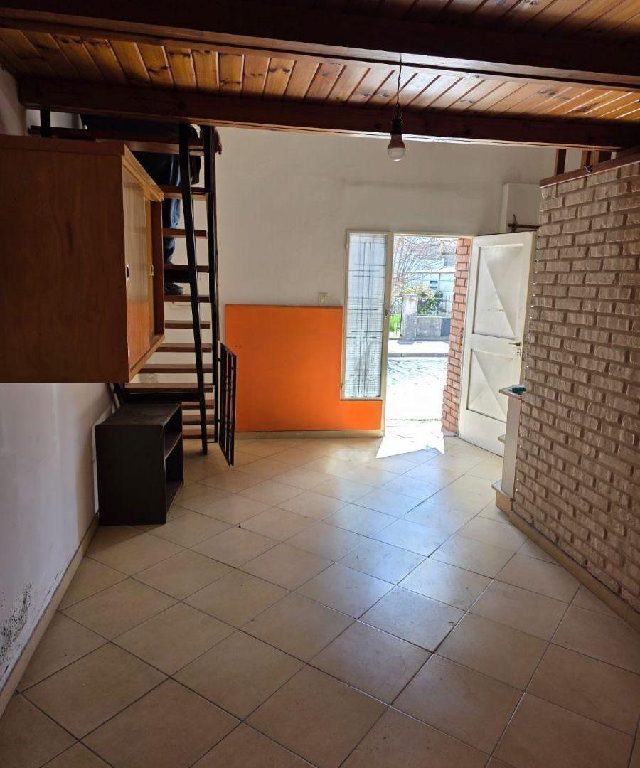 Foto de Casa de 90 m² con 3 dormitorios en venta en Centro, imagen 2
