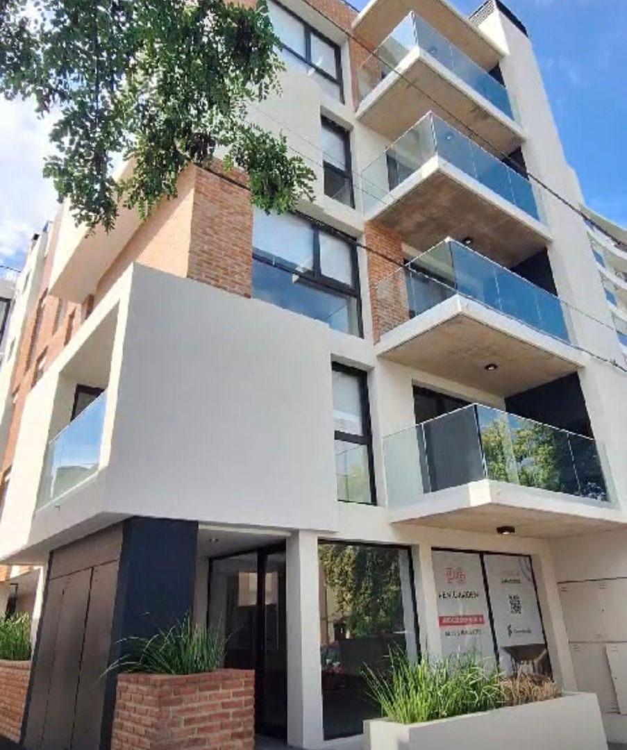 Foto de Local comercial de 70 m² en venta en semicentro Tandil, imagen 1