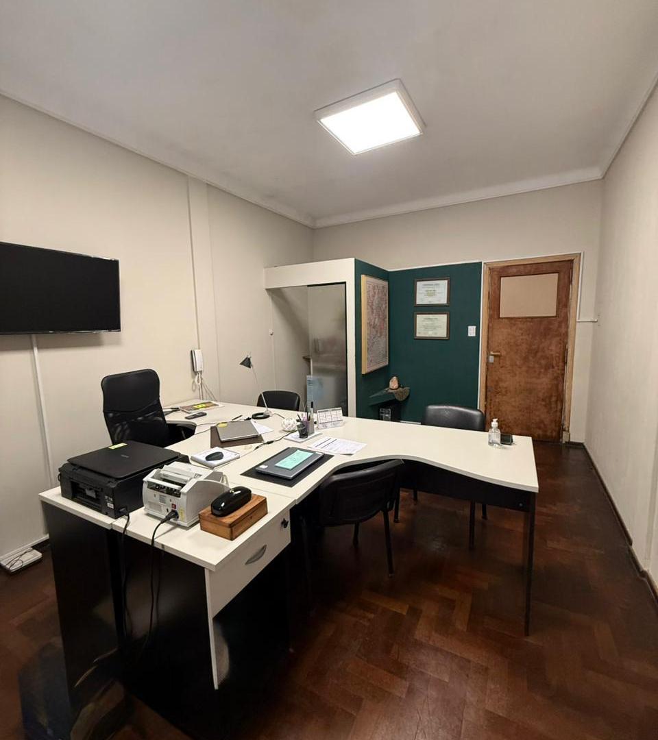 EN VENTA O PERMUTA OFICINA CENTRICA EN TANDIL