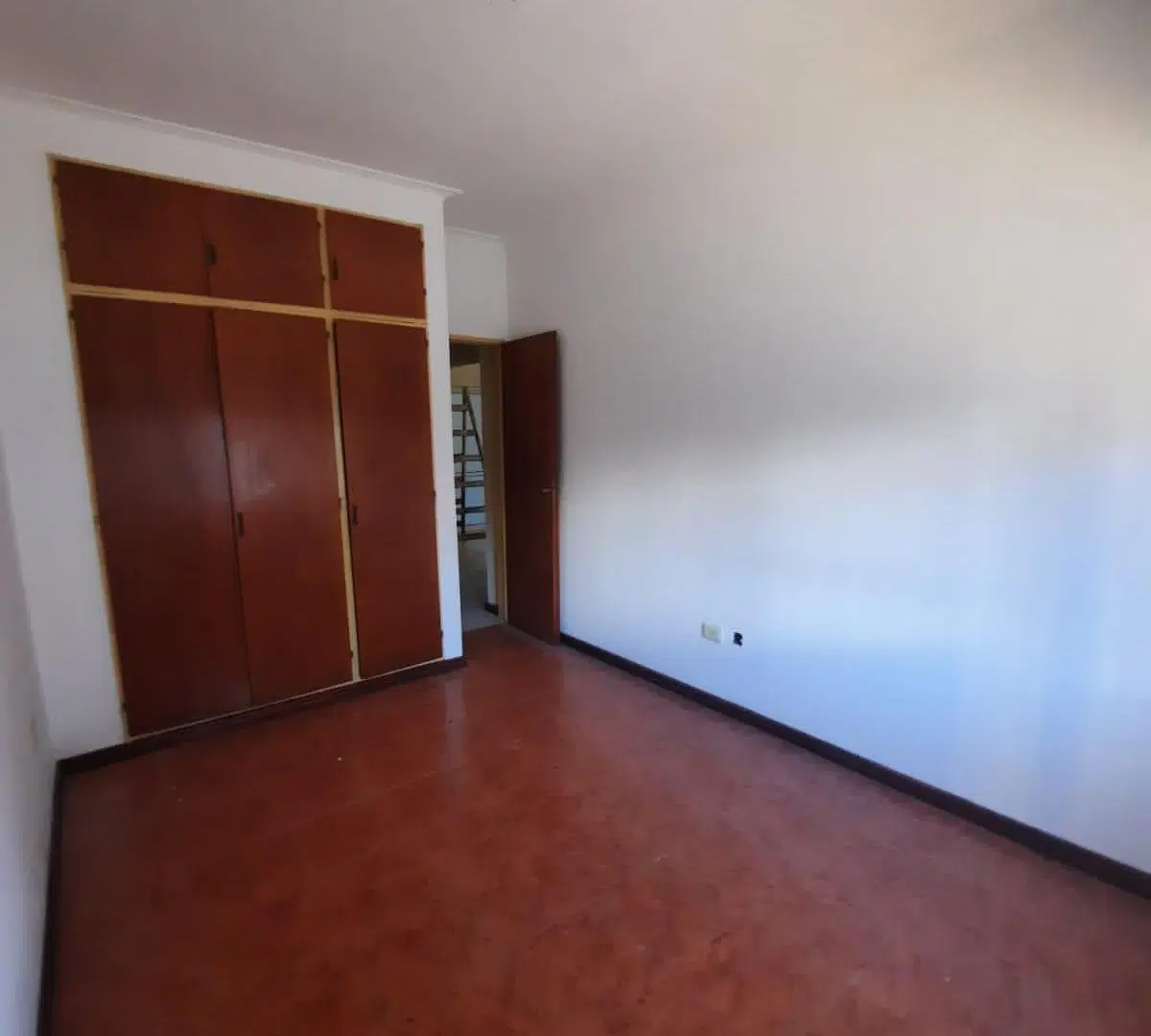 EN VENTA DEPARTAMENTO 2 DOR. PB, TANDIL 2