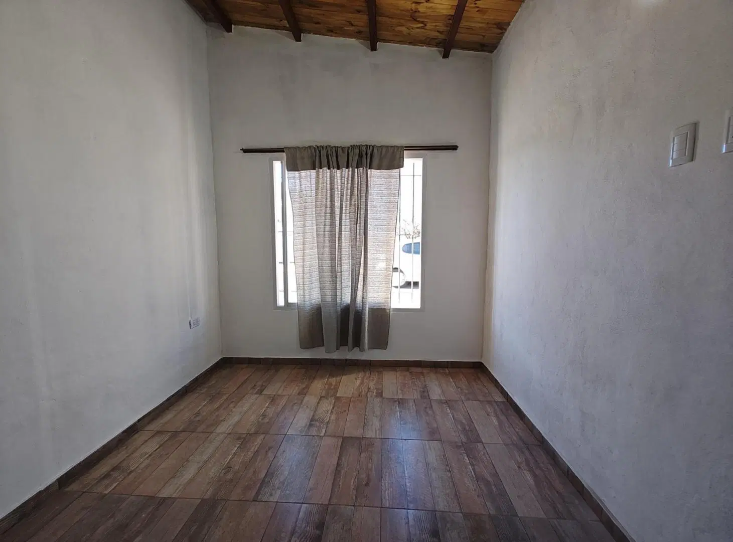 DEPARTAMENTO EN ALQUILER - UN DORMITORIO -ZONA AV. ESTRADA 5