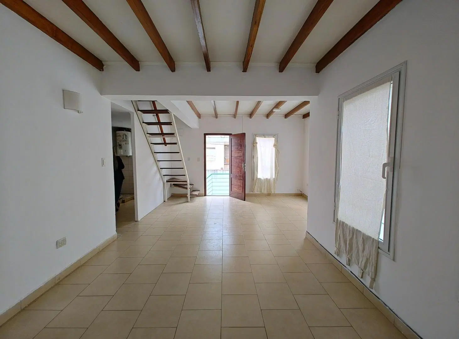 DUPLEX DE DOS DORMITORIOS - ALQUILER- SEMICENTRICO 3
