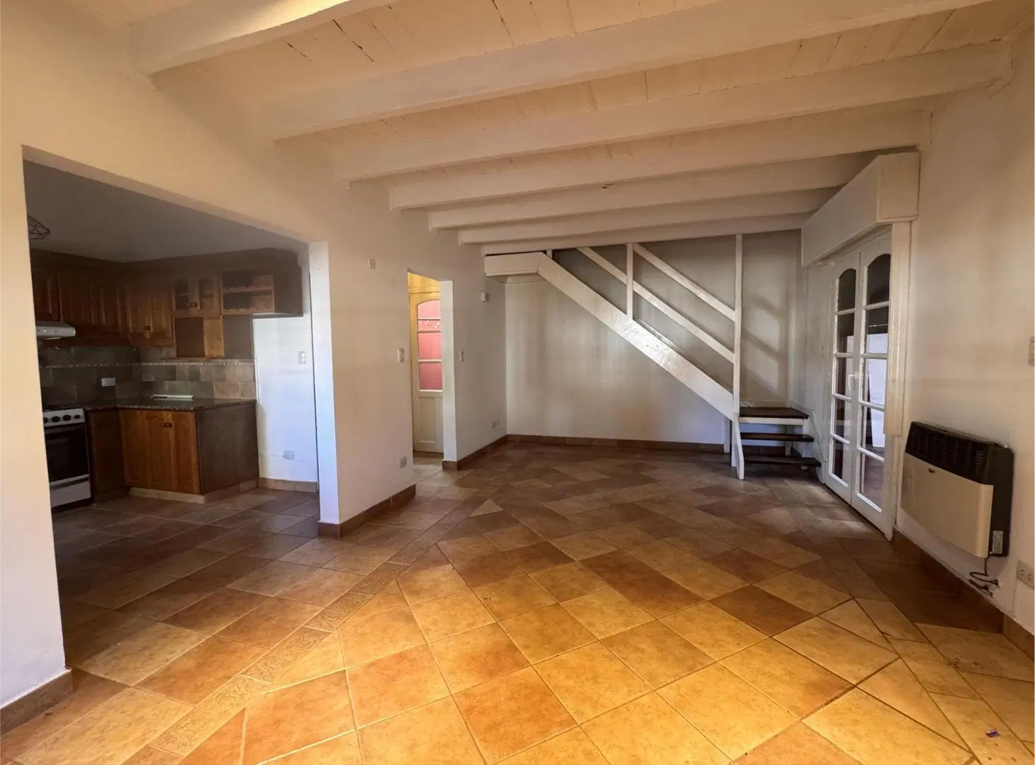 En alquiler duplex 3 ambientes zona residencial Tandil 2