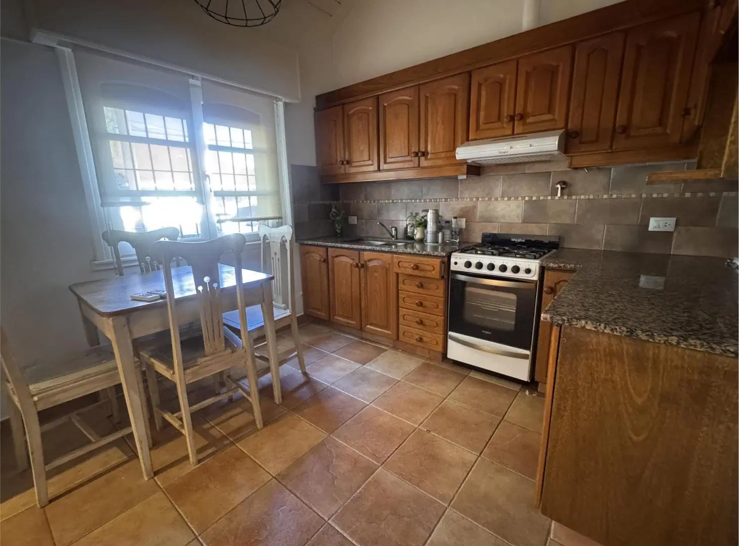En alquiler duplex 3 ambientes zona residencial Tandil 4
