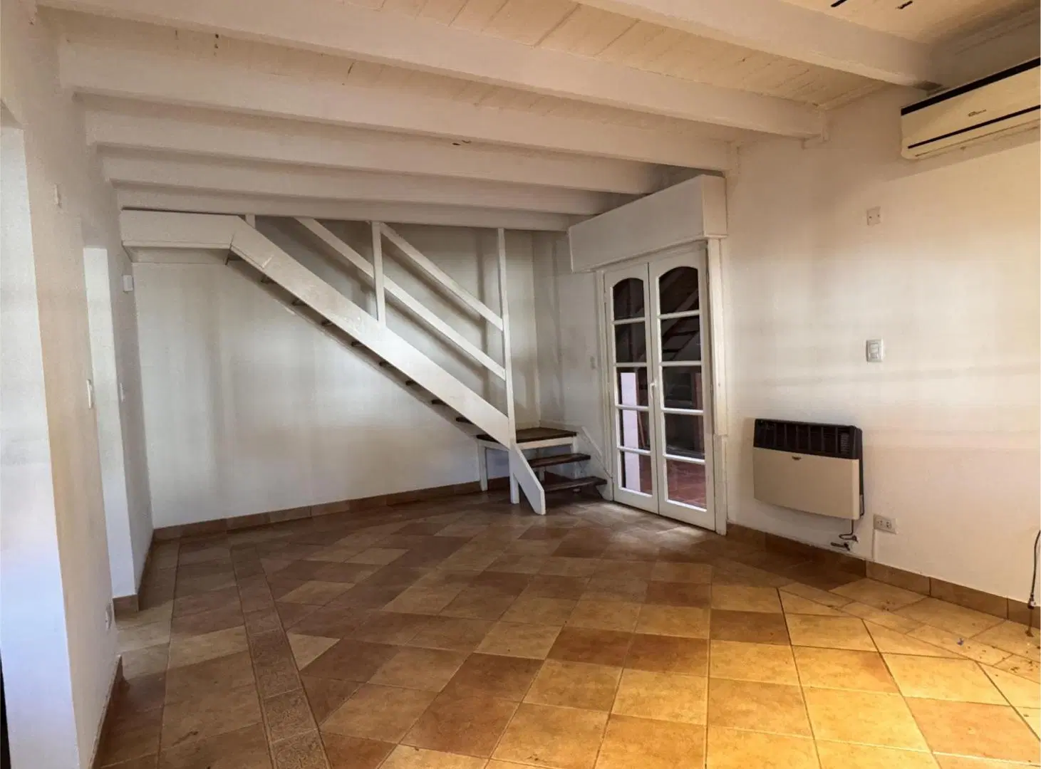 En alquiler duplex 3 ambientes zona residencial Tandil 3