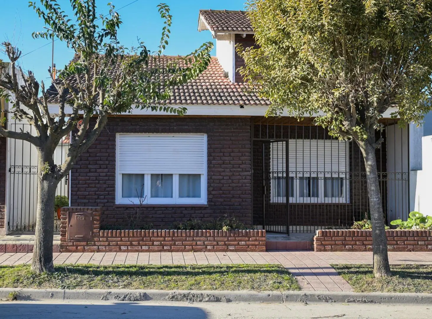 Impecable casa en venta 4 ambientes Tandil  apta crédito 4