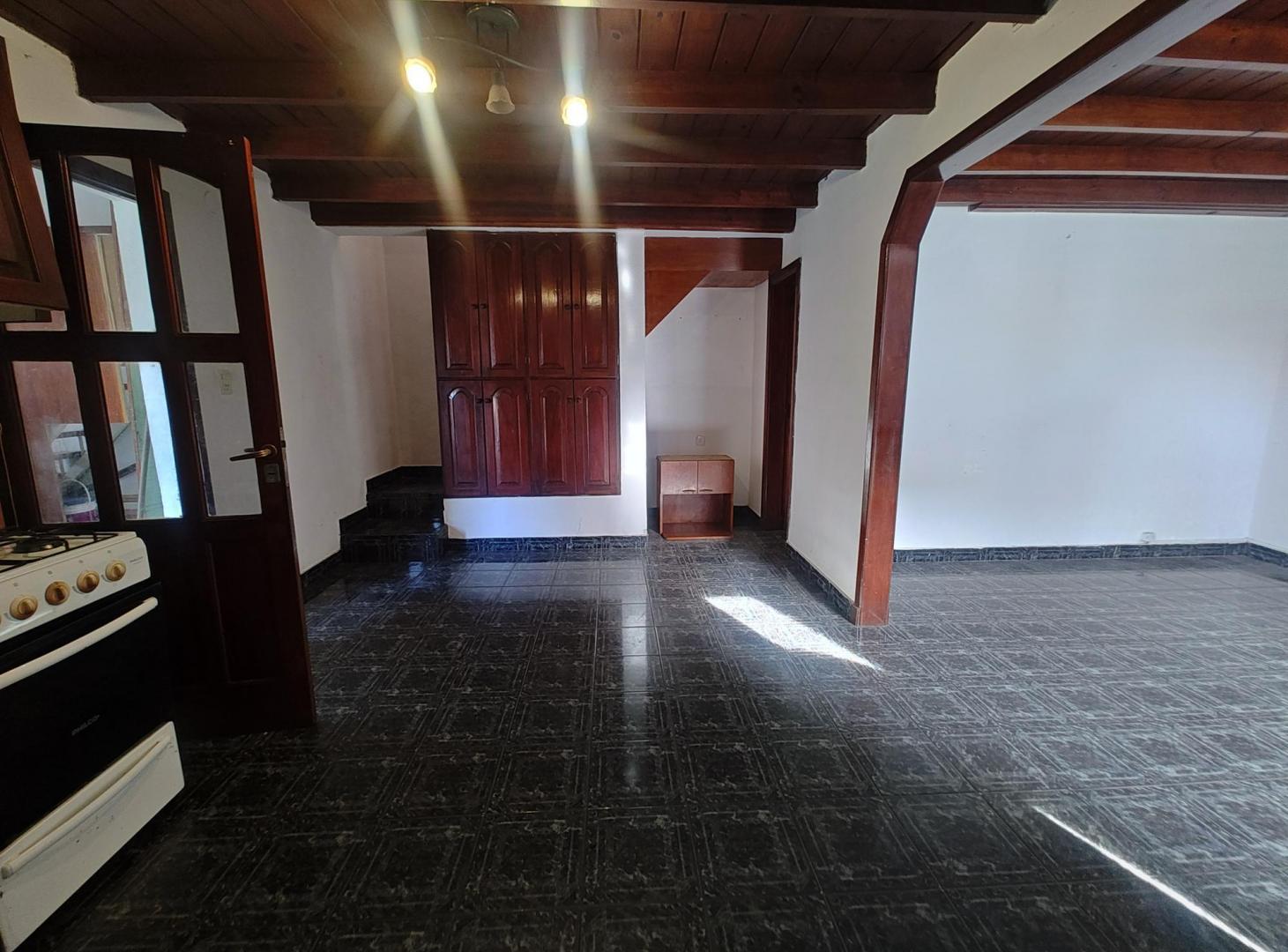 Foto de CASA EN ALQUILER - DUPLEX - CON PATIO INDEPENDIENTE, imagen 3