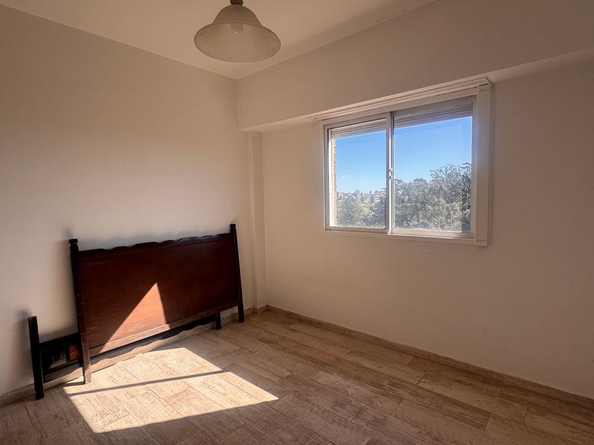Foto de En alquiler Departamento 3 ambientes con estacionamiento Tandil, imagen 4