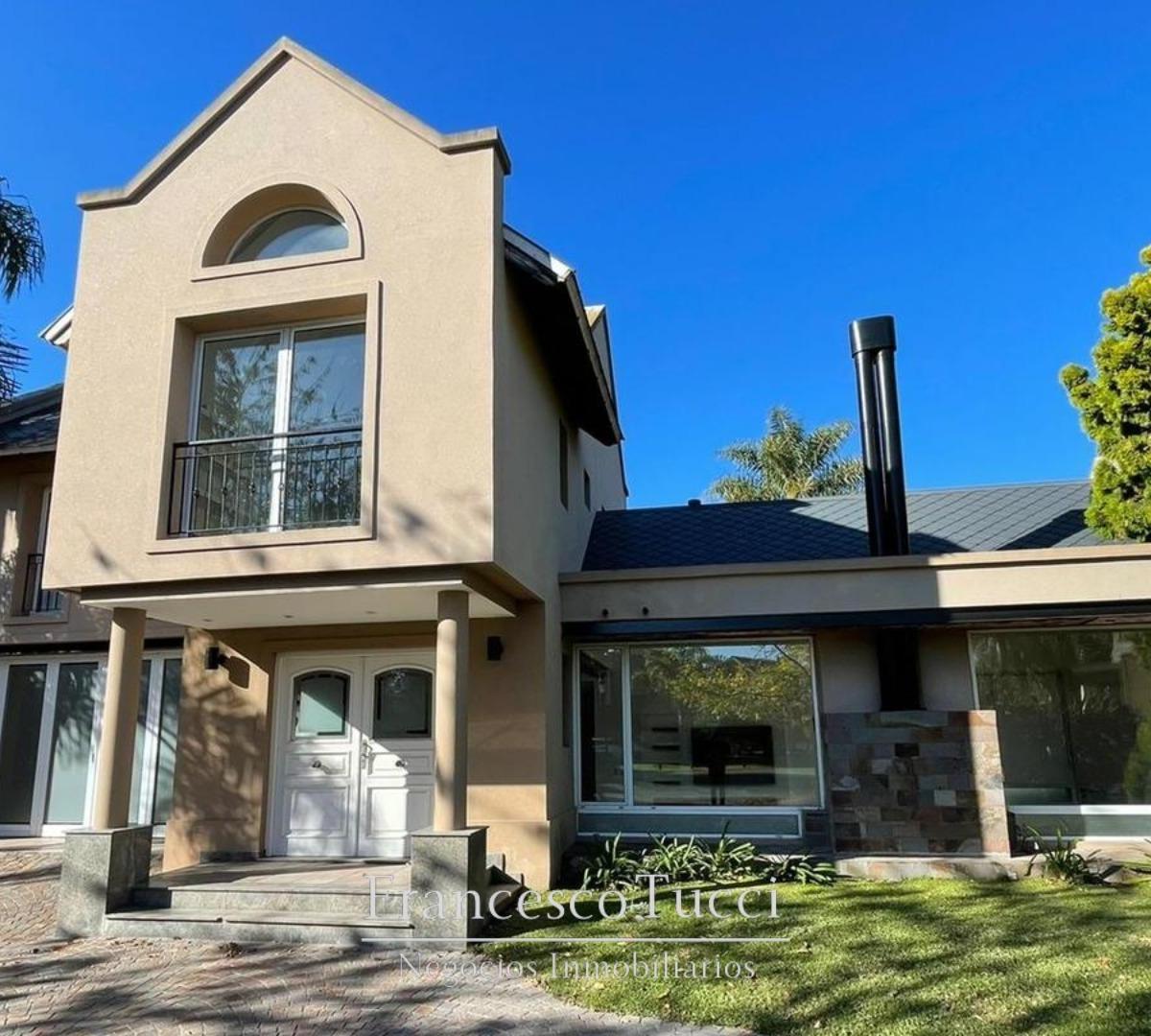 Casa en Venta en Country Campos de Alvarez