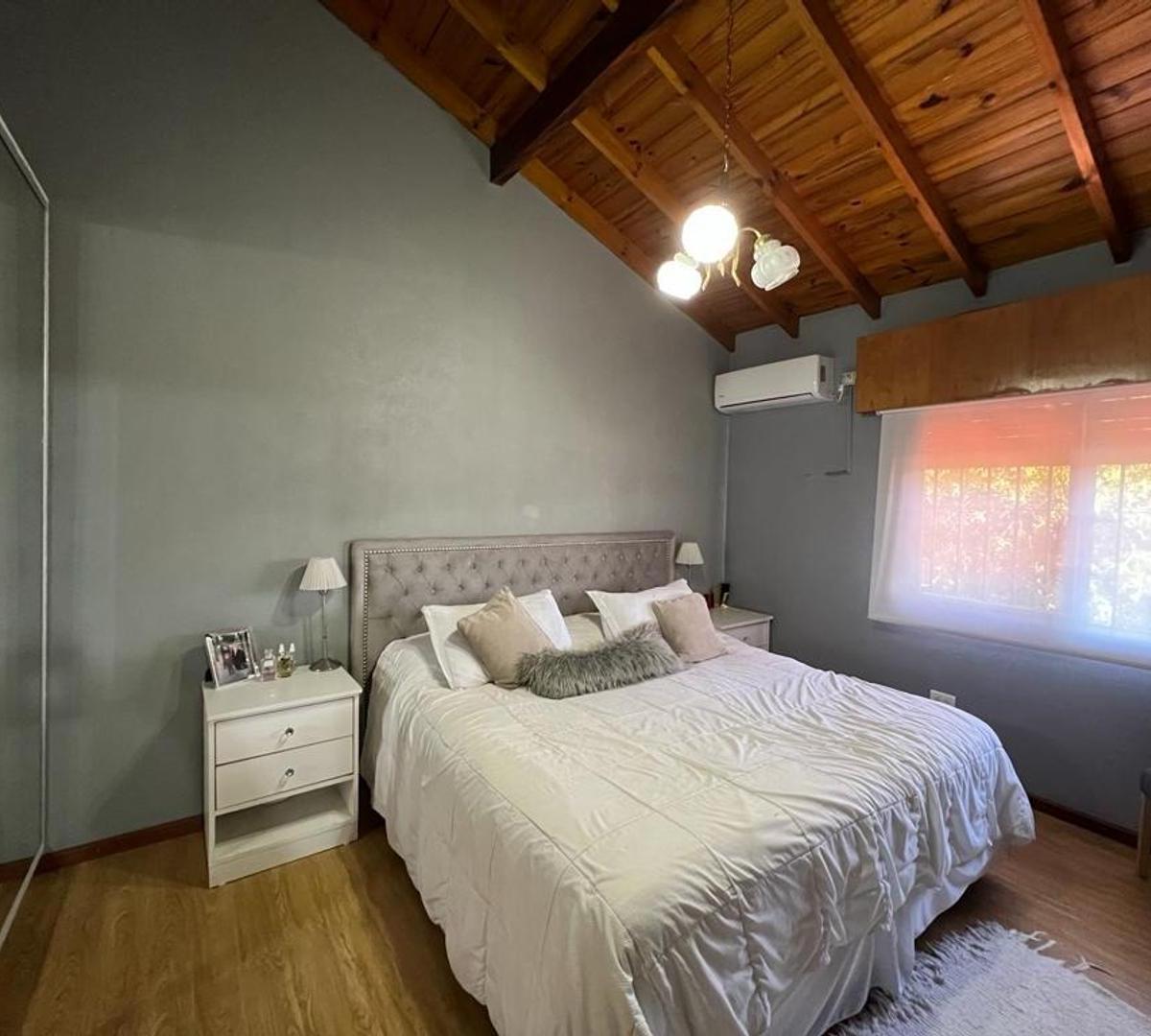 Casa en Venta en Moreno 4