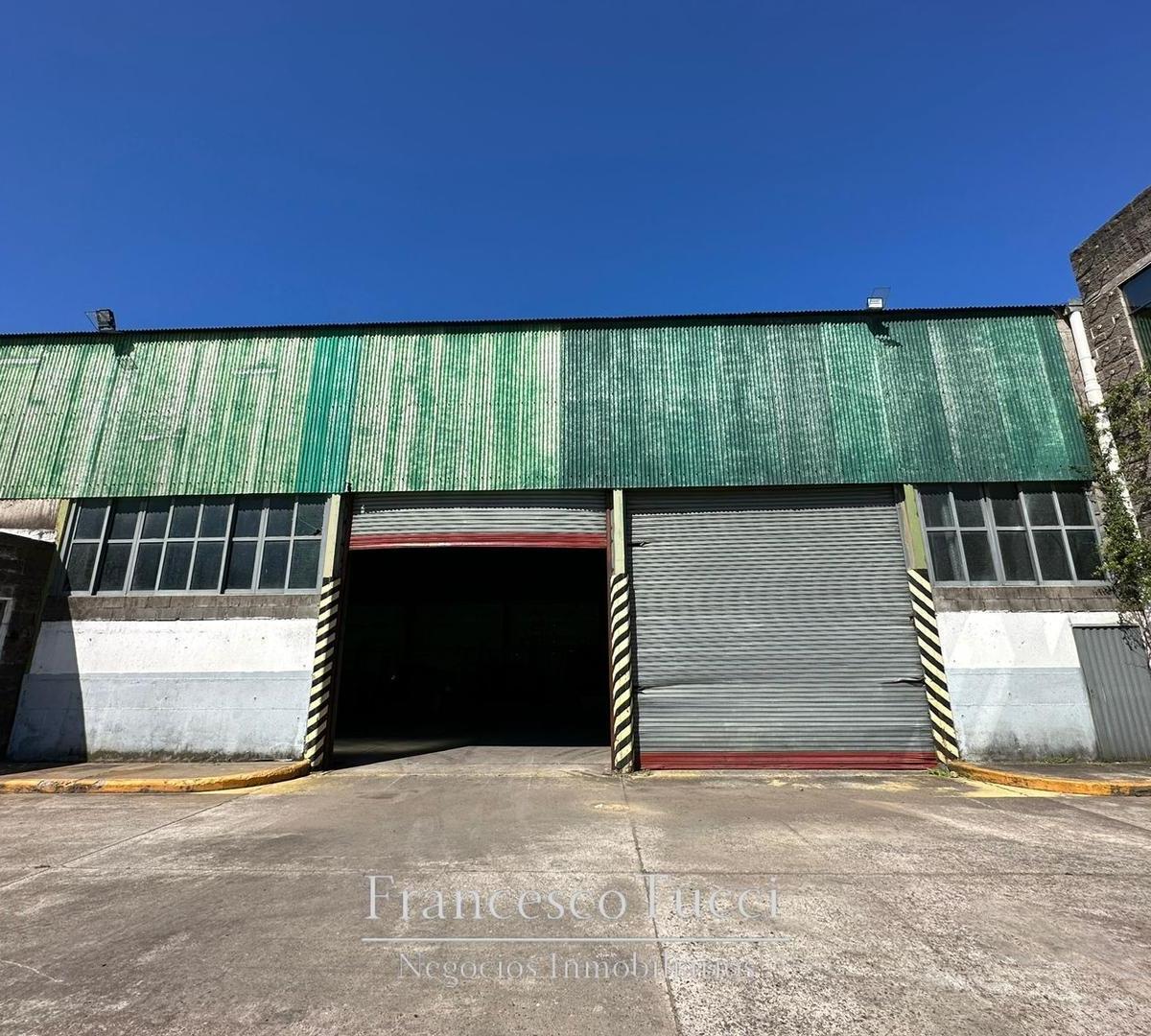 Galpón Industrial con Oficina en Alquiler Merlo 4