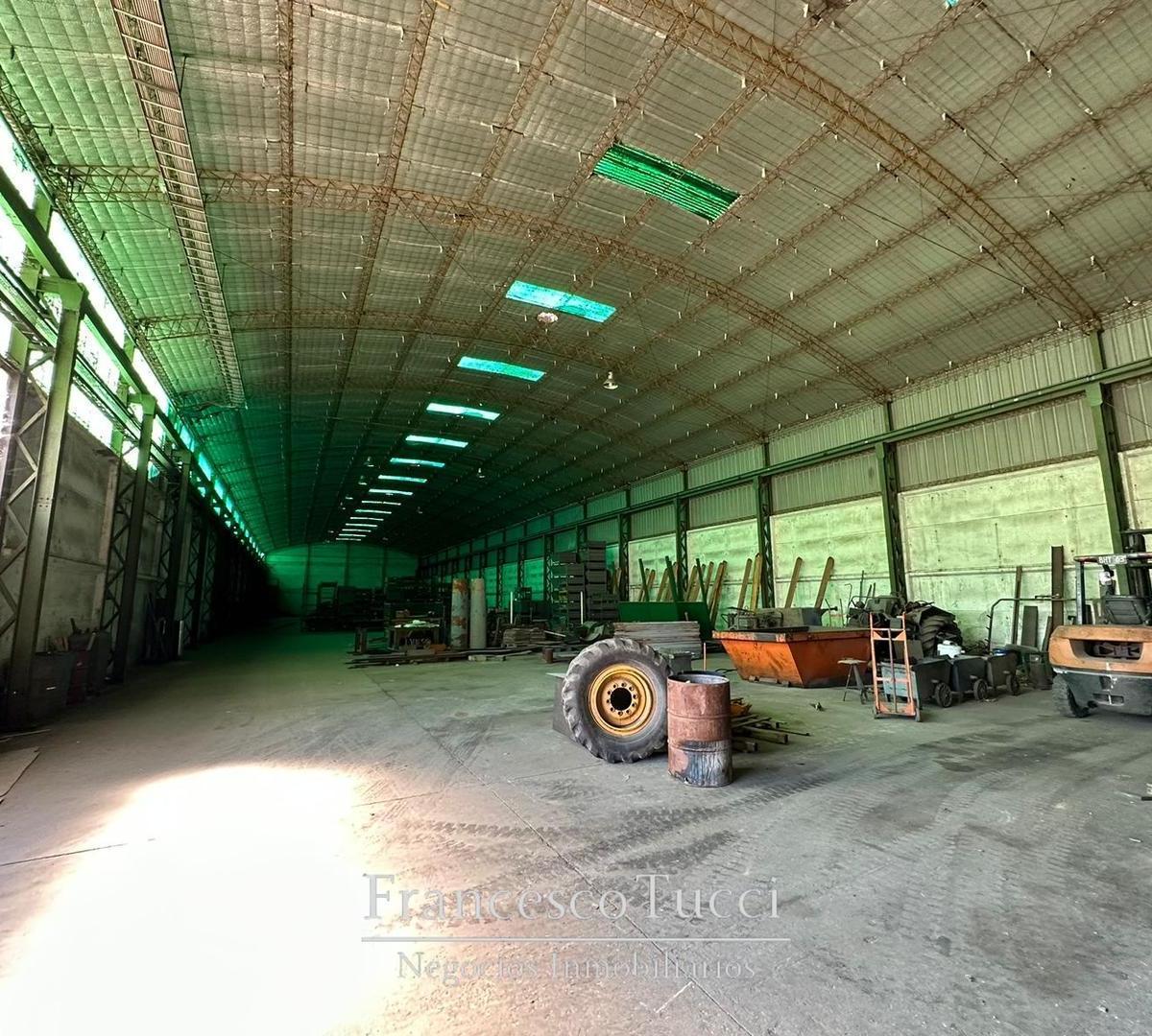Galpón Industrial en Alquiler Merlo 4