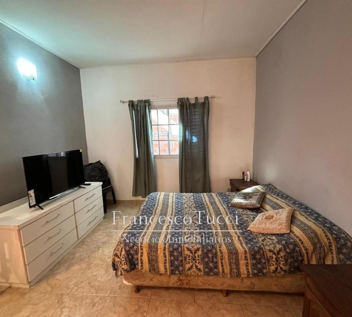 Casa en venta 3 ambientes Villa Tesei