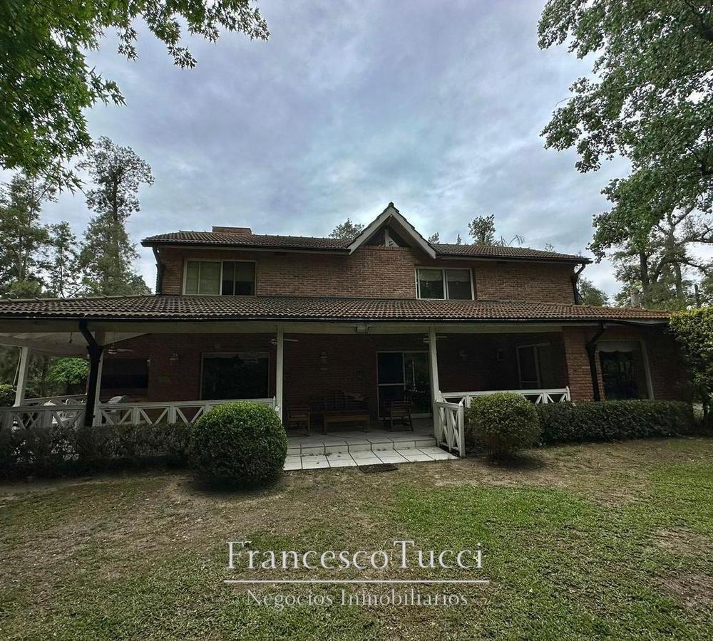 Casa en venta lote central La Tradición