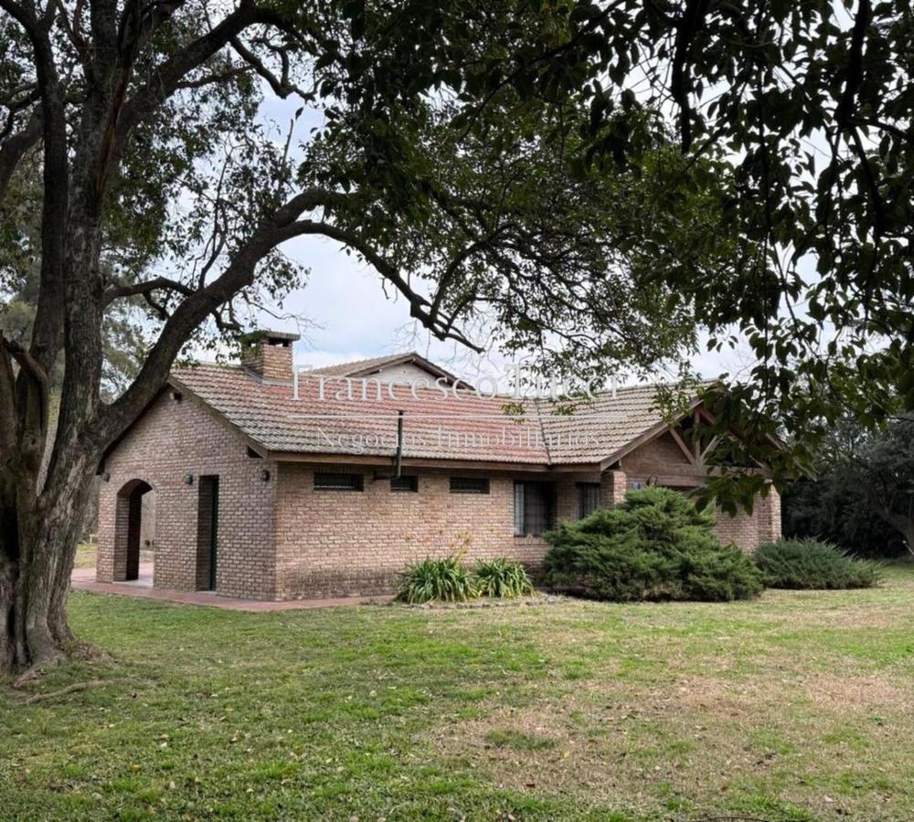 Foto de Casa quinta en venta 4 ambientes con pileta Moreno, imagen 3