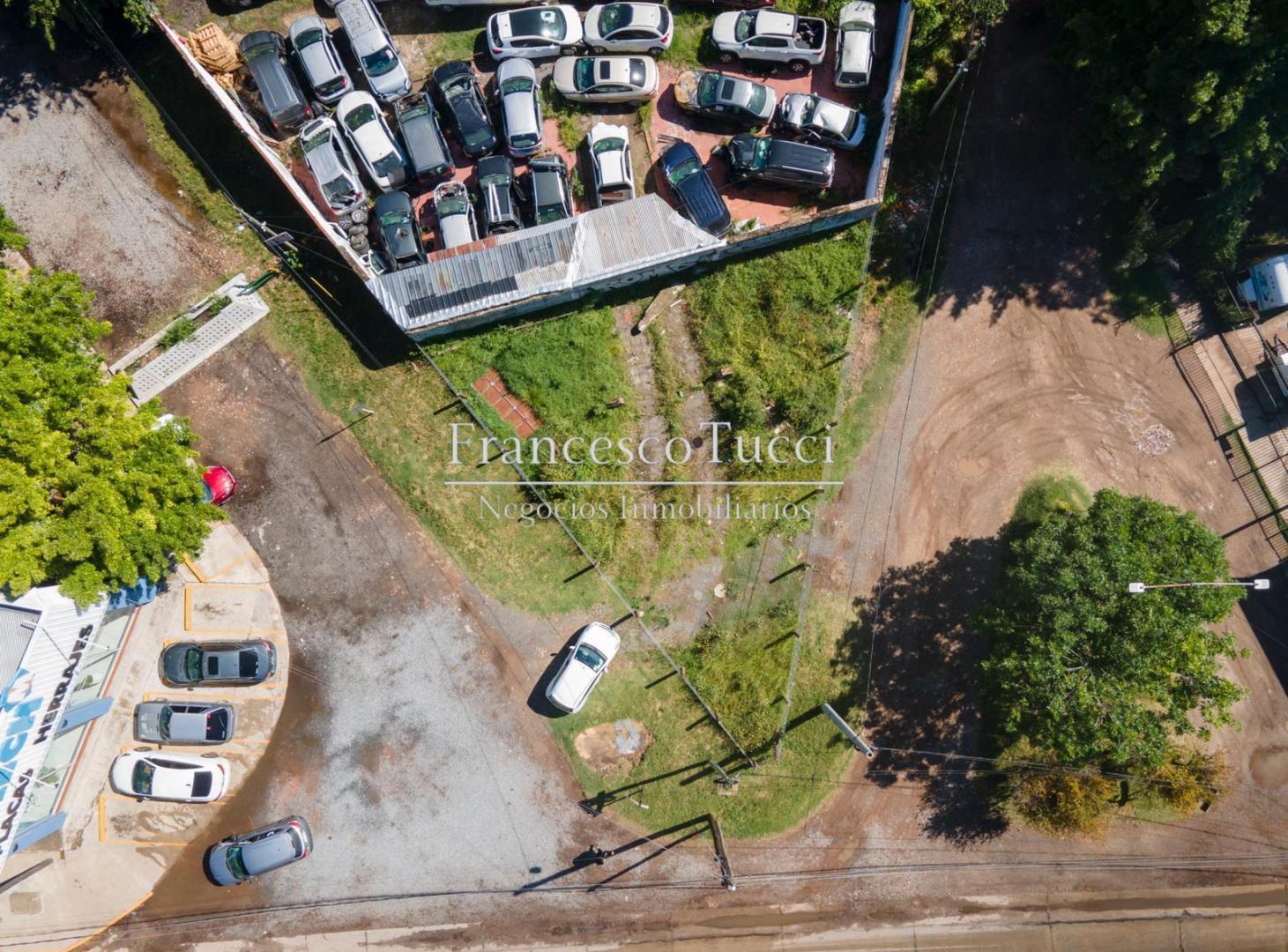 Terreno en venta sobre colectora en Parque Leloir