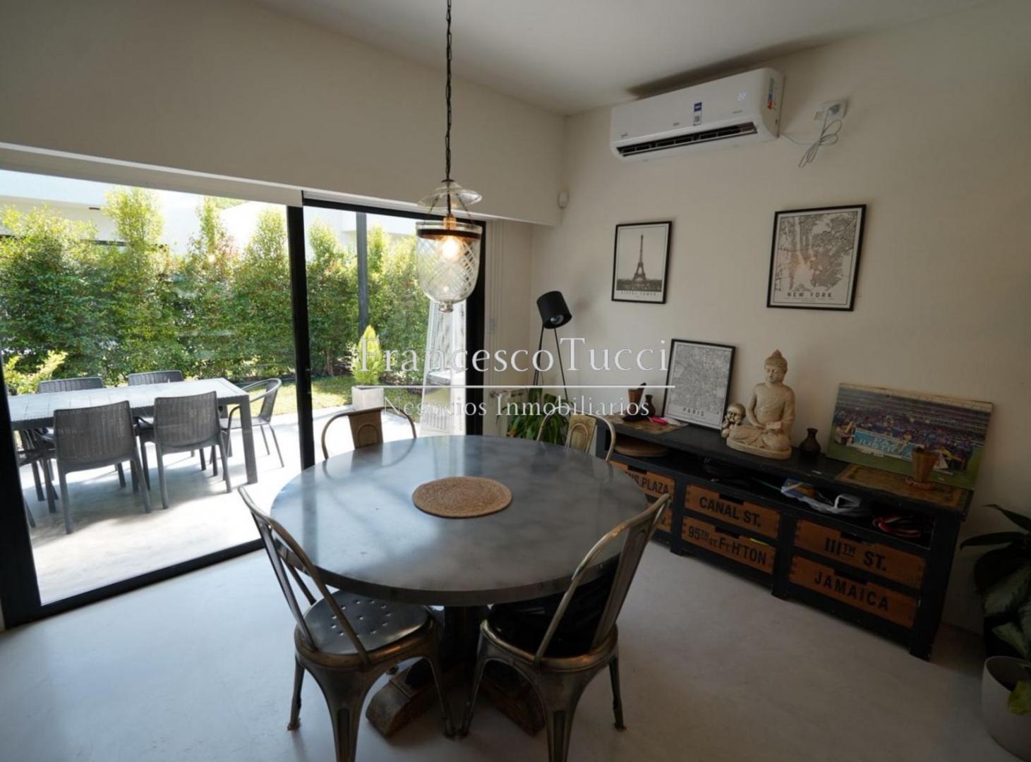 Foto de Casa tipo condominio en venta 4 ambientes en Ituzaingó, imagen 4