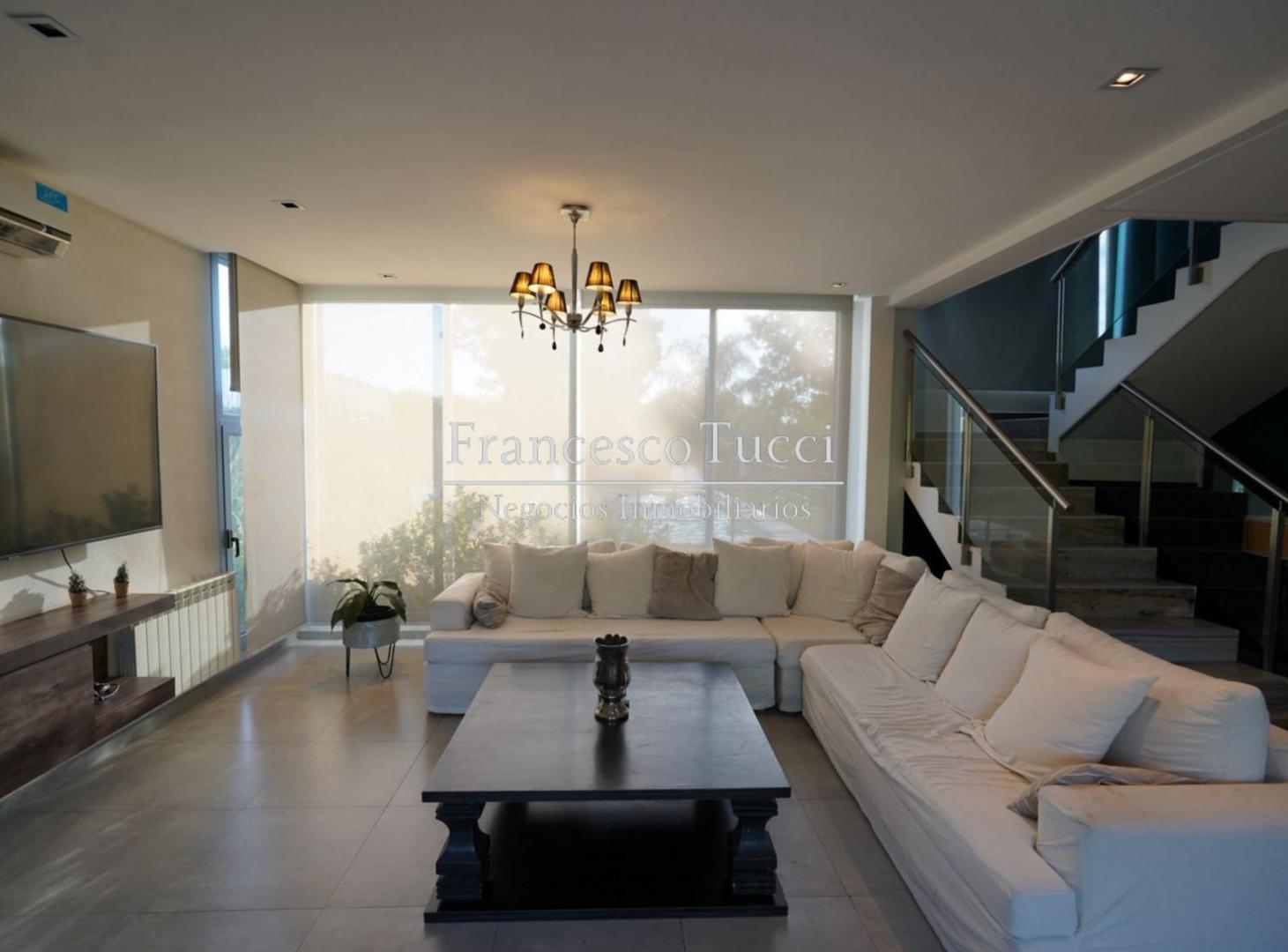 Foto de Casa en venta 7 ambientes con pileta en Los Puentes, imagen 5