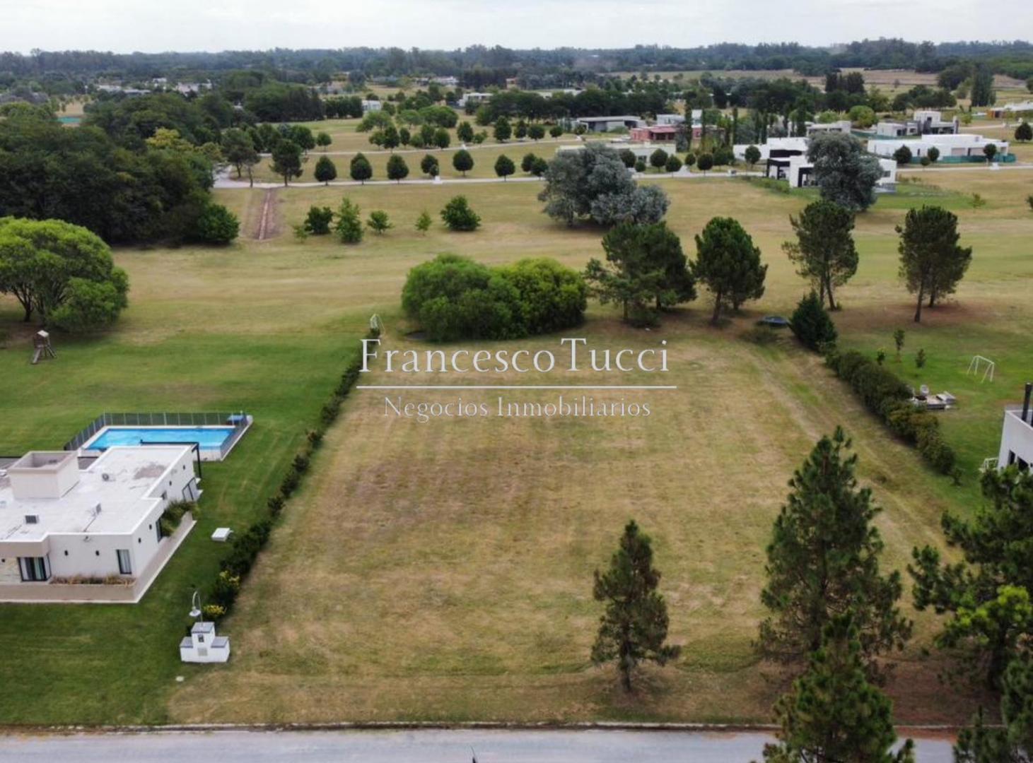 Terreno en venta lote central en Everlinks Country Club