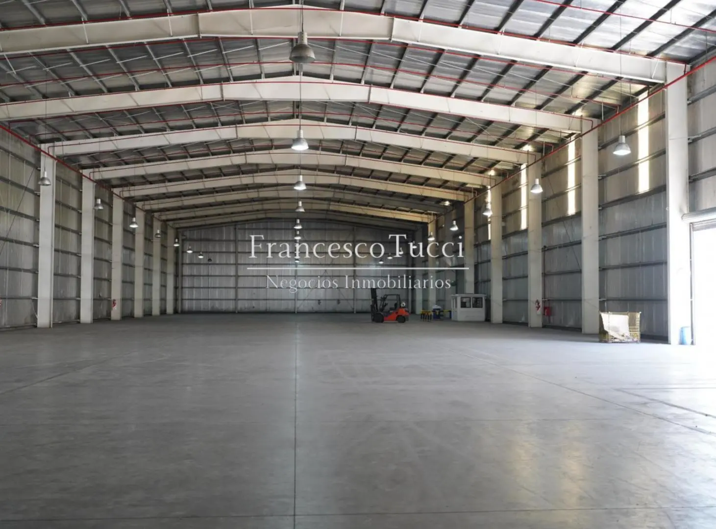 Galpón nave industrial en alquiler en Parque Del Oeste 4