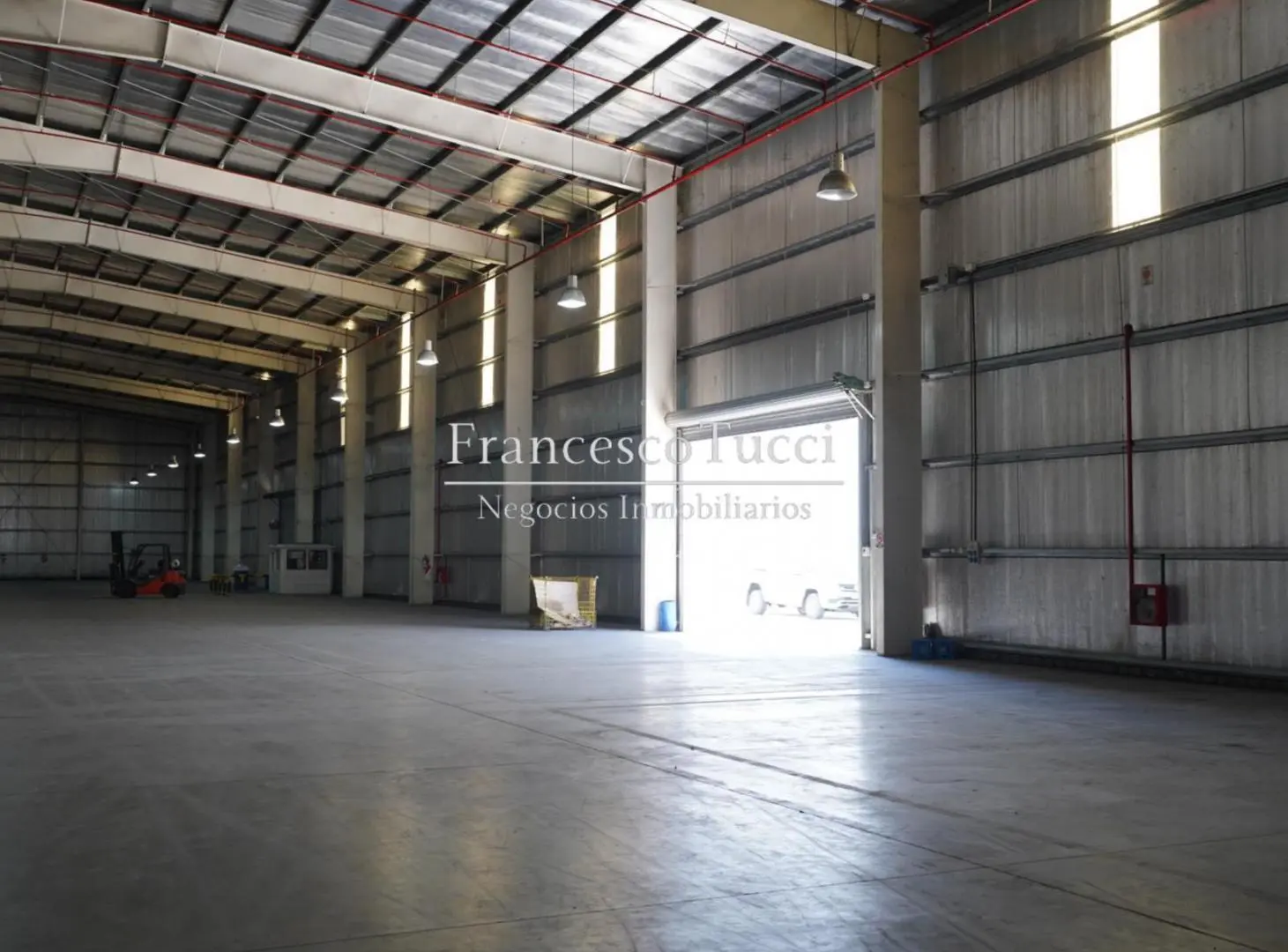 Galpón nave industrial en alquiler en Parque Del Oeste 4