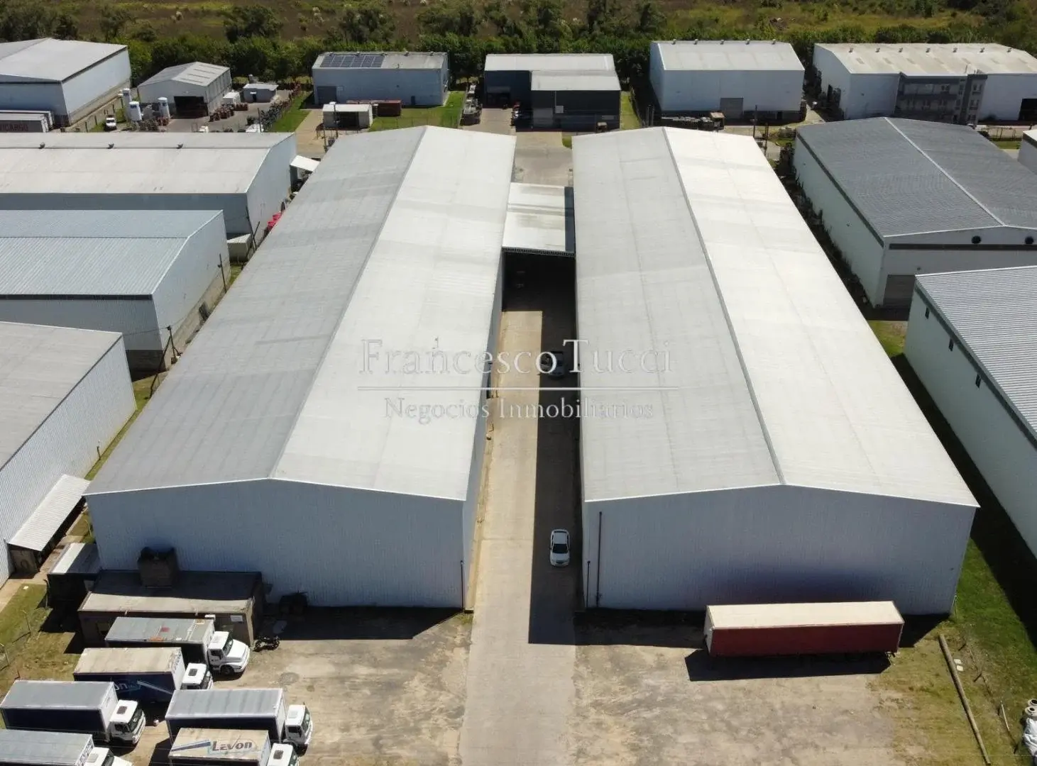 Galpón nave industrial en alquiler en Parque Del Oeste 2