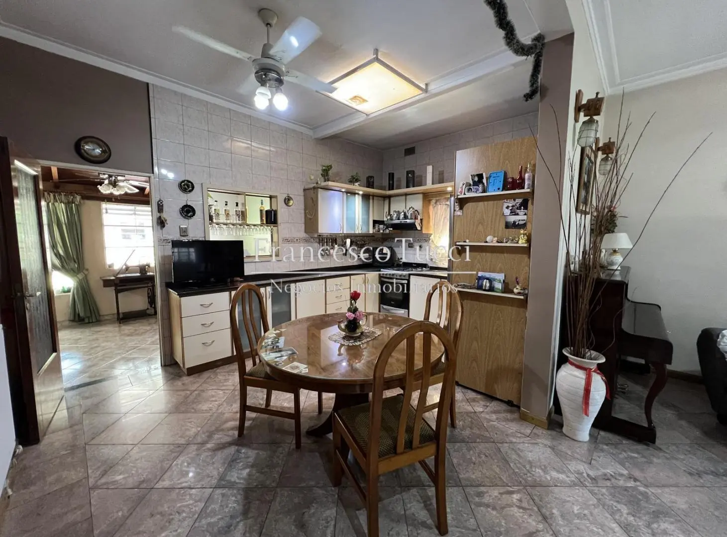 Casa tipo chalet en venta 3 ambientes en Castelar Norte 5